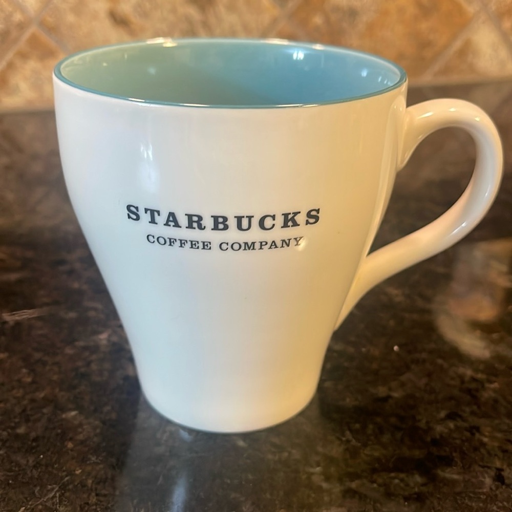 Starbucks Coffee cup 2007. 13 fl oz.